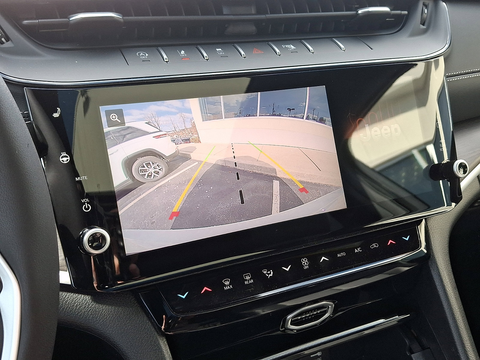 New 2026 Jeep Grand Cherokee Limited image 13