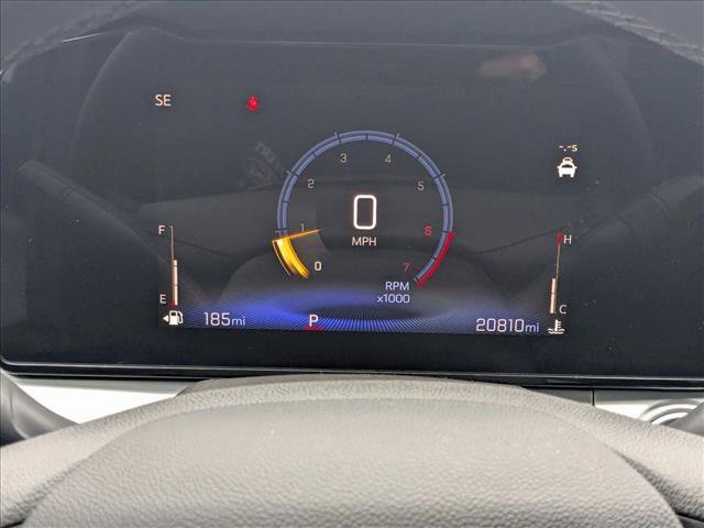 Used 2025 Chevrolet Trax LT w/ LT Convenience Package image 11