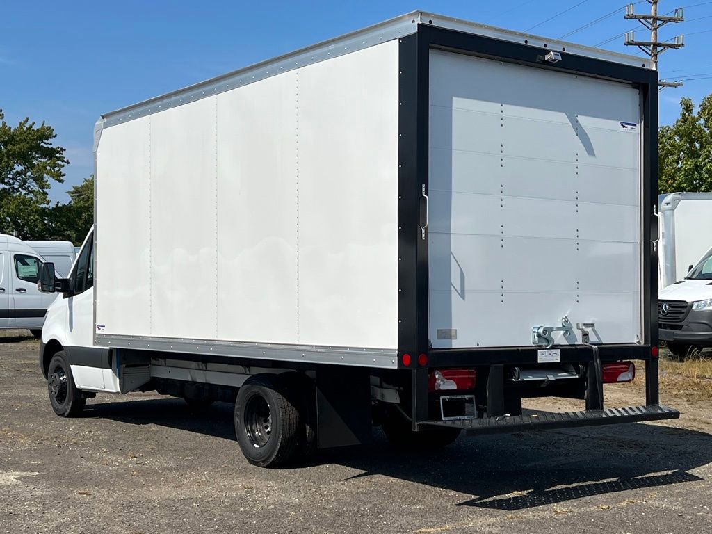Used 2024 Mercedes-Benz Sprinter 4500 image 7