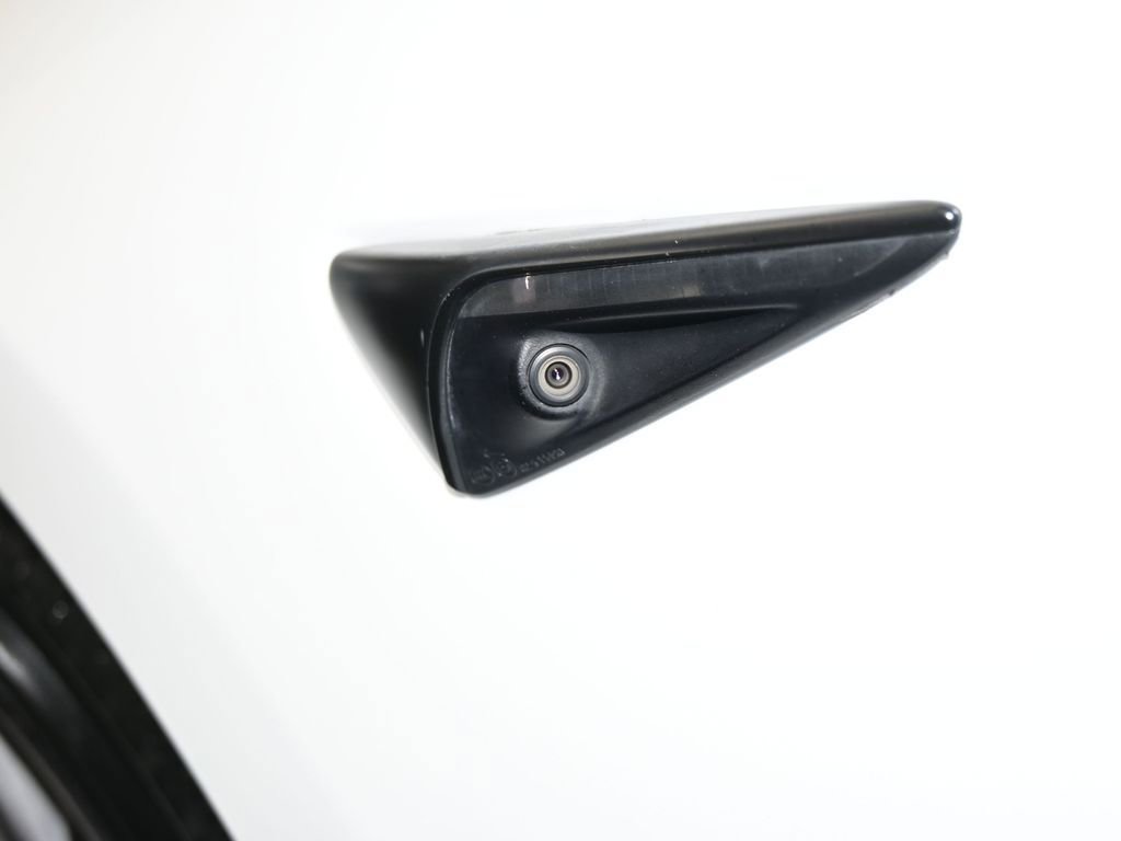 Used 2021 Tesla Model 3 Standard Range Plus image 31