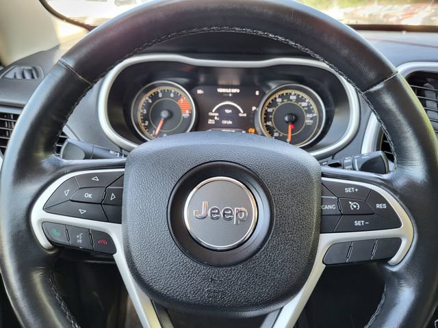 Used 2016 Jeep Cherokee Limited AWD/4WD image 16