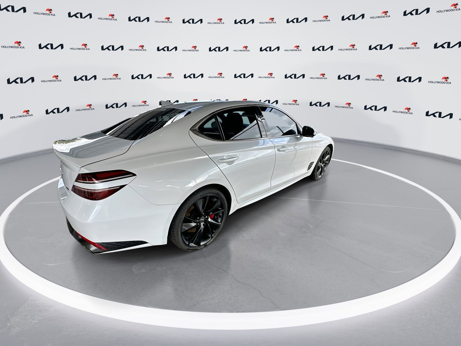 Used 2023 Genesis G70 3.3T w/ Sport Prestige Package image 8