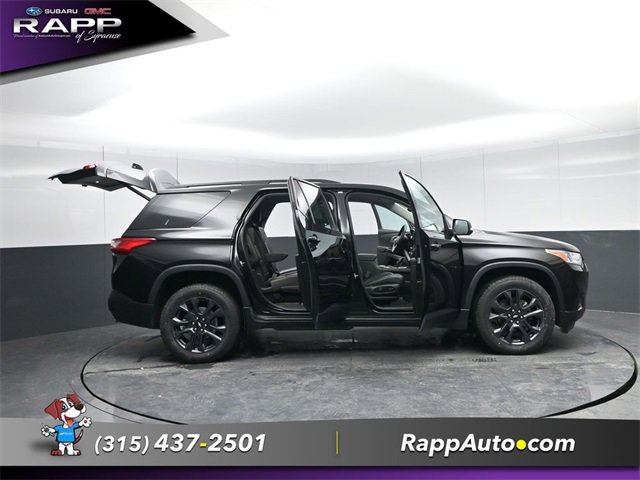 Used 2021 Chevrolet Traverse RS image 32