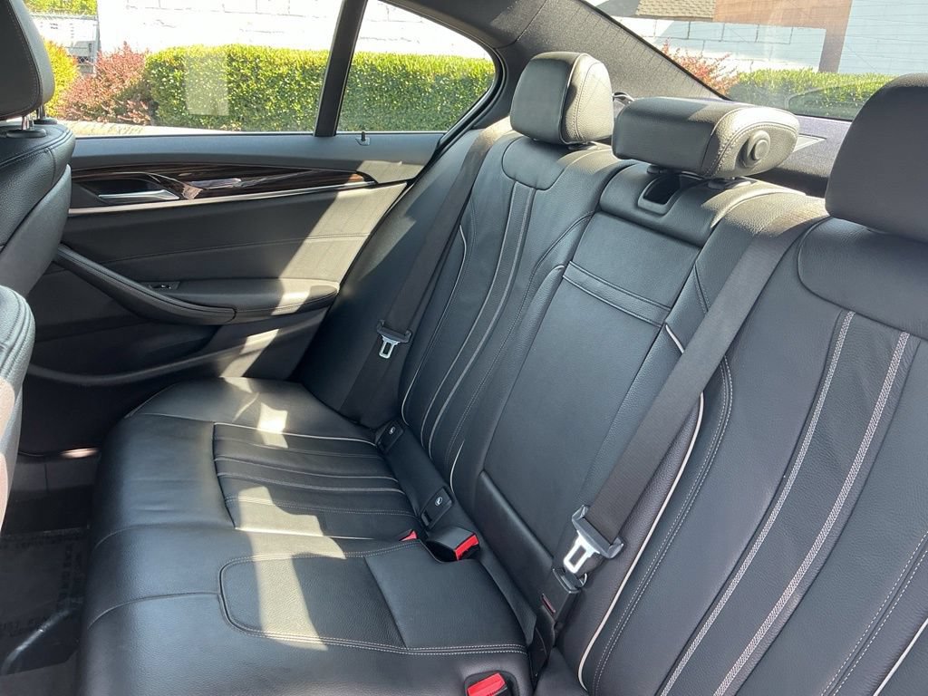 Used 2018 BMW 530i RWD image 24