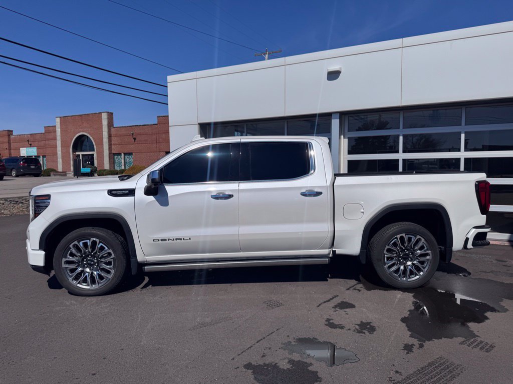 Used 2024 GMC Sierra 1500 Denali Ultimate AWD/4WD image 2