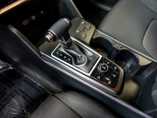 Used 2024 Kia Sportage LX image 19