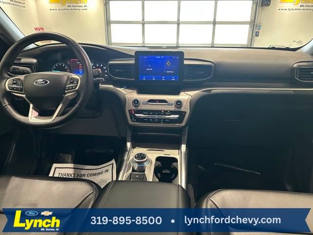 Used 2023 Ford Explorer XLT w/ Equipment Group 202A image 7