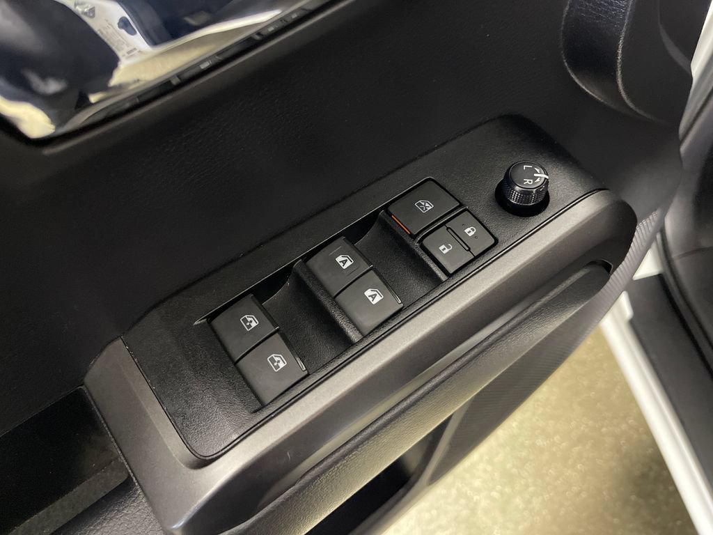 Certified 2023 Toyota Tacoma TRD Sport AWD/4WD image 16