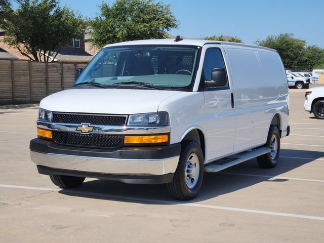 Used 2025 Chevrolet Express 2500 w/ Driver Convenience Package RWD image 11