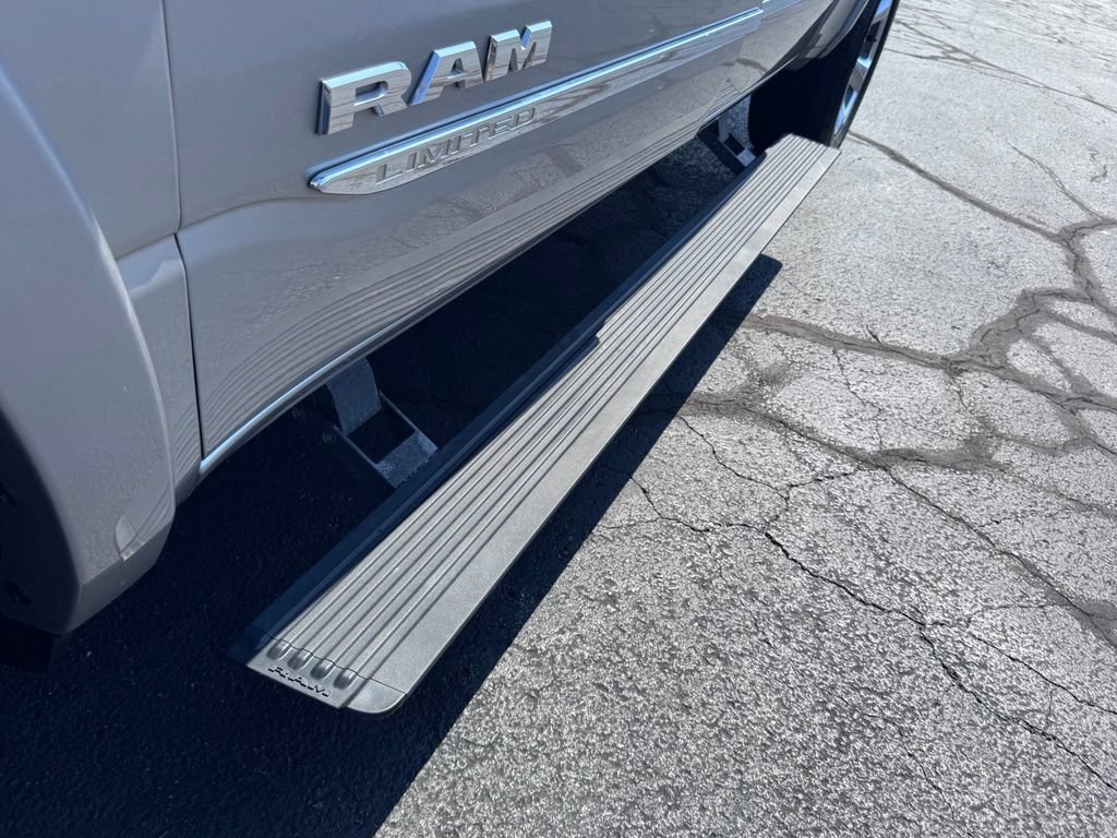 Used 2022 RAM 1500 Limited AWD/4WD image 40