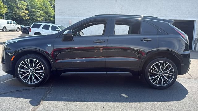 Used 2024 Cadillac XT4 Sport AWD/4WD image 7