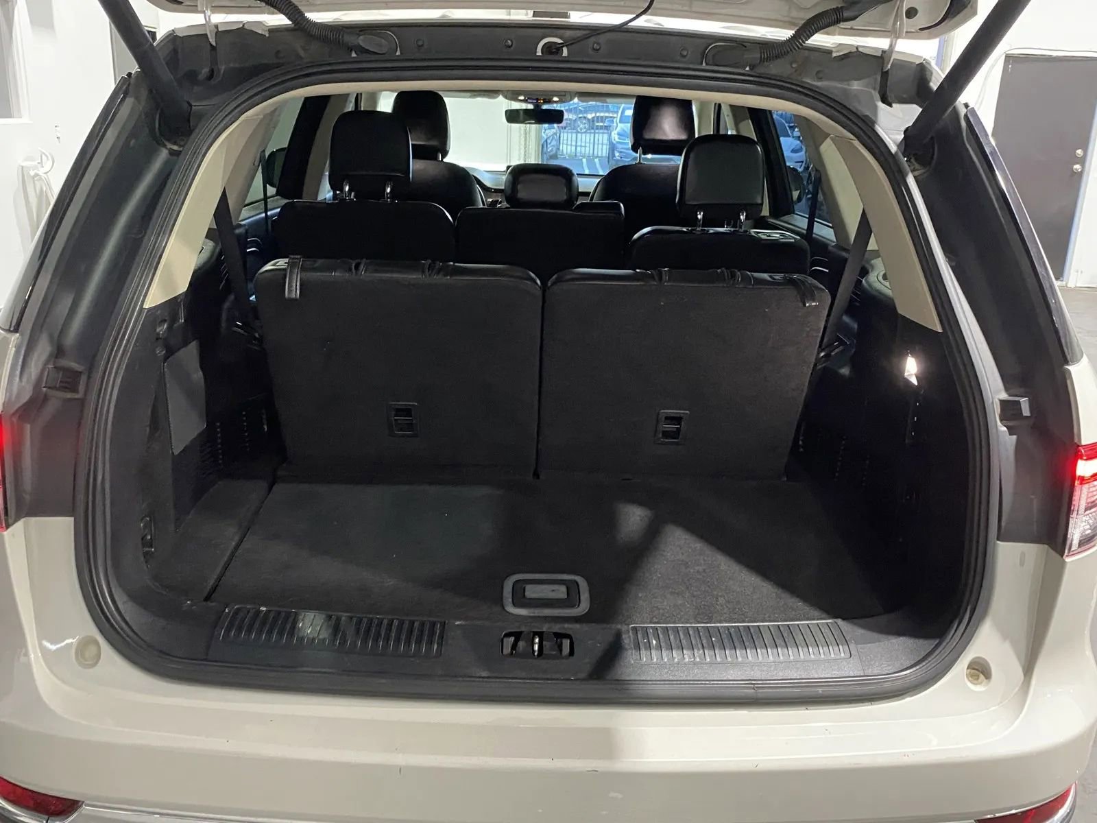 Used 2021 Lincoln Aviator 2WD image 8