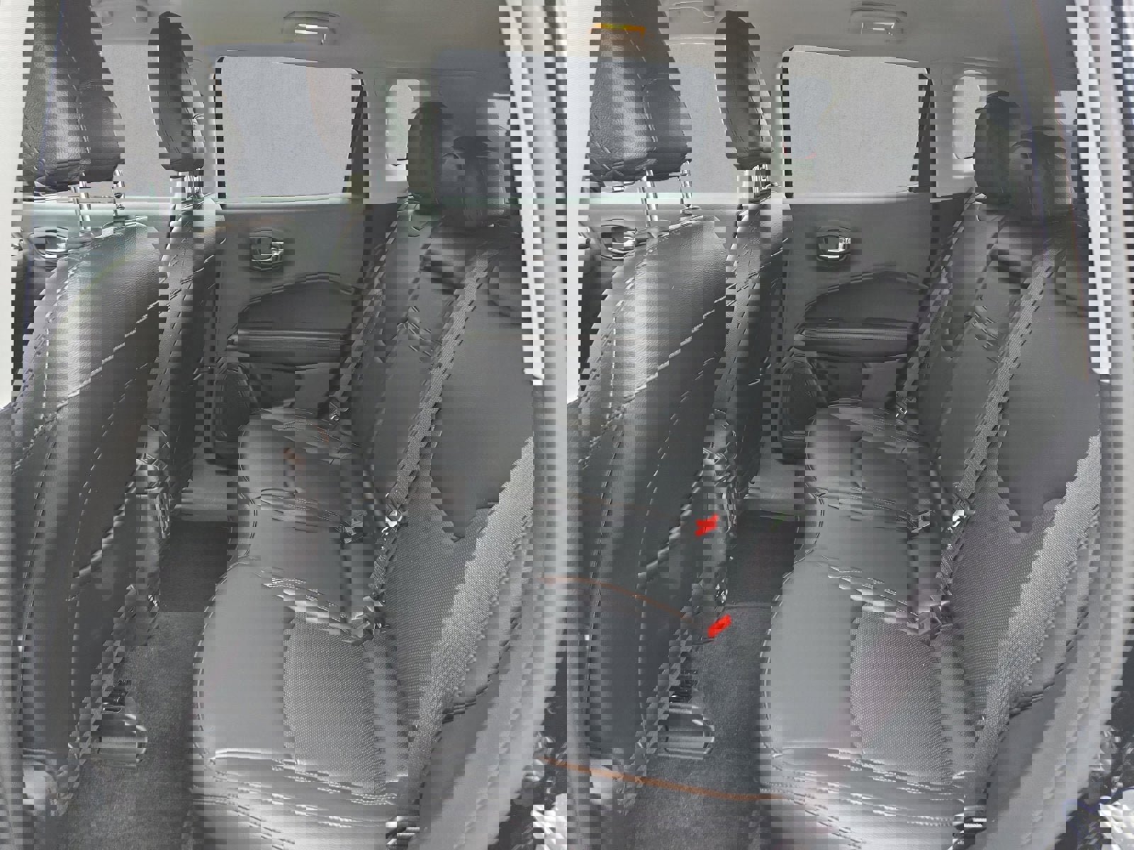 Used 2019 Jeep Compass Limited image 23