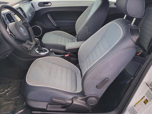 Used 2016 Volkswagen Beetle 1.8T Denim image 14
