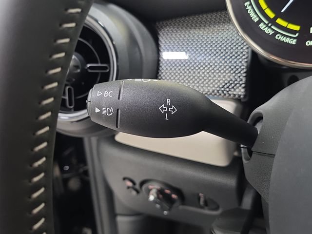 Certified 2024 MINI Cooper SE FWD image 20