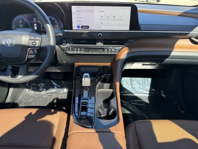 Certified 2025 Toyota Crown Signia image 2