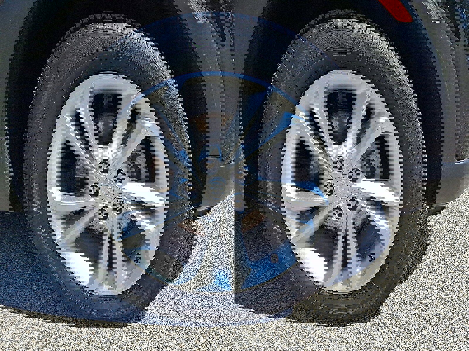 Certified 2023 Buick Encore GX Preferred w/ Cold Weather Comfort Package image 27