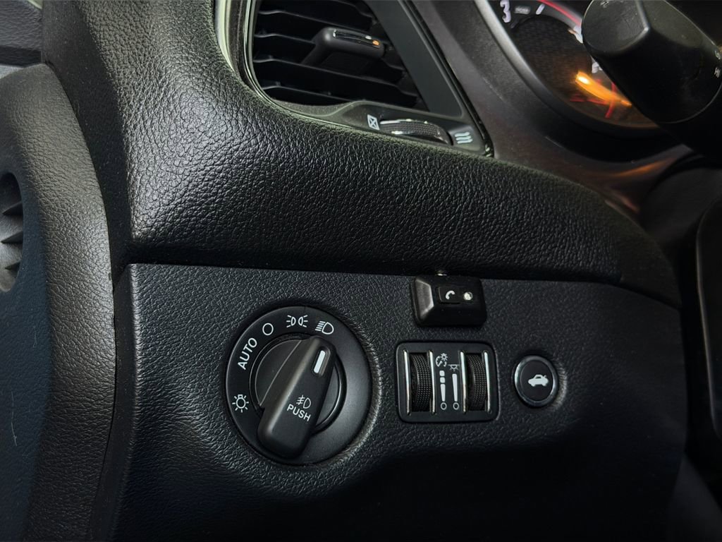 Used 2016 Dodge Challenger SXT Plus RWD image 17
