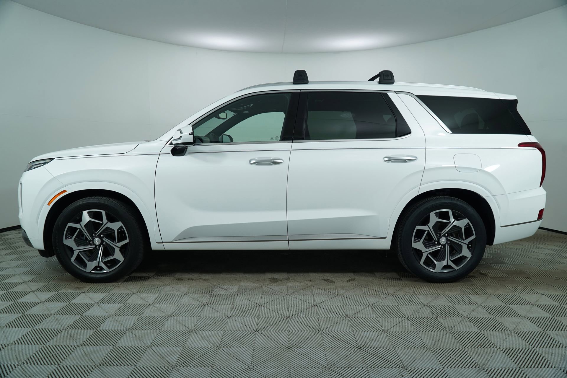 Used 2022 Hyundai Palisade Calligraphy image 6