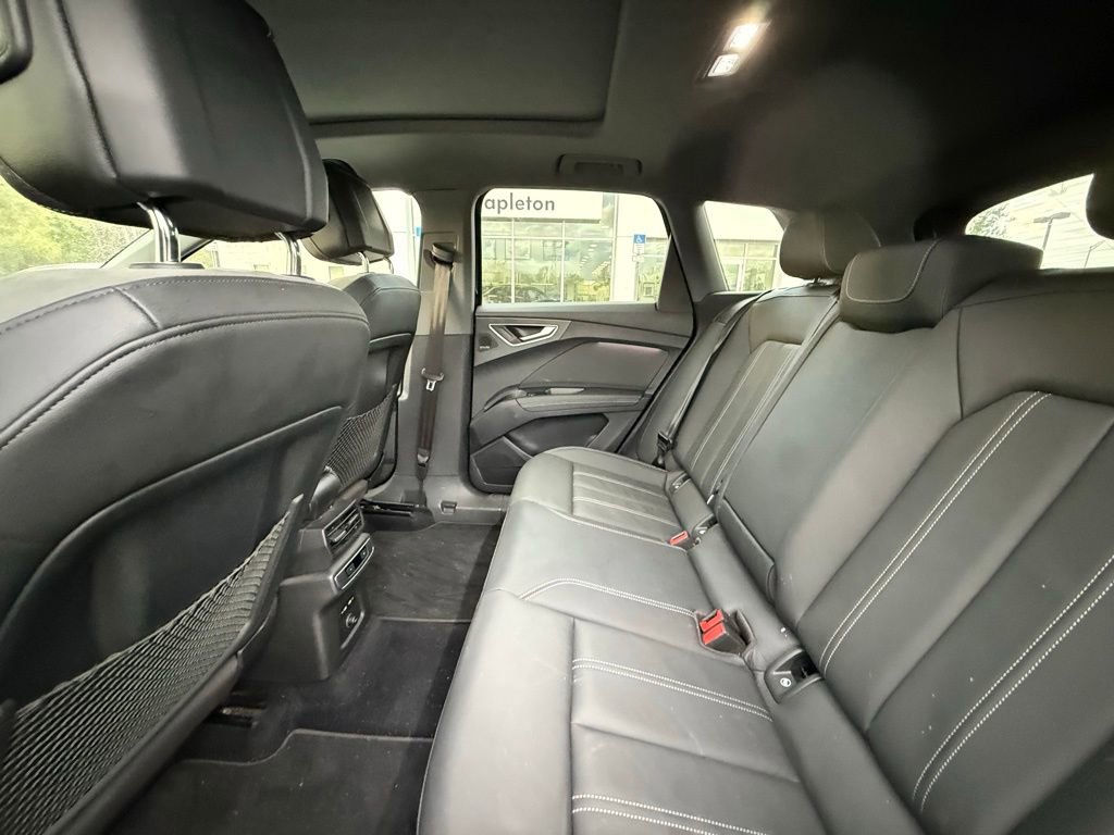 Used 2023 Audi Q4 e-tron Premium Plus w/ Premium Plus image 16
