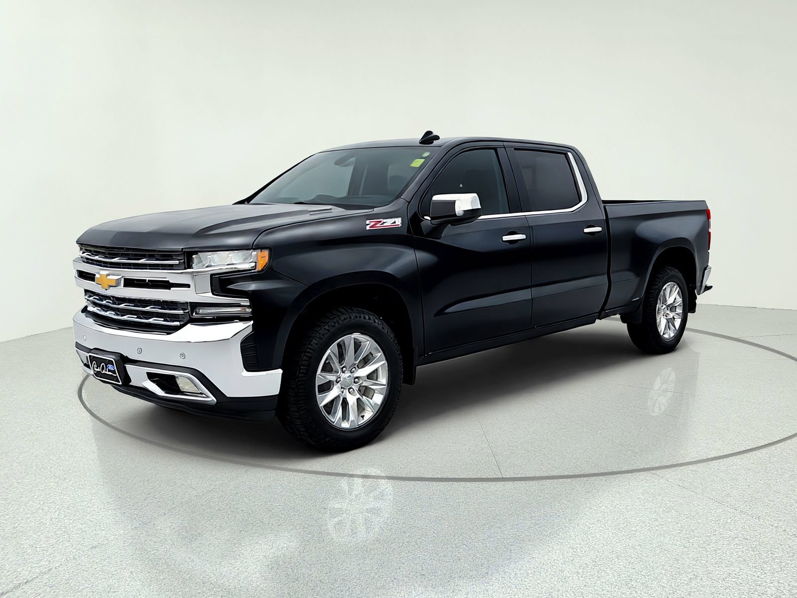 Used 2020 Chevrolet Silverado 1500 LTZ w/ LTZ Premium Package AWD/4WD image 2