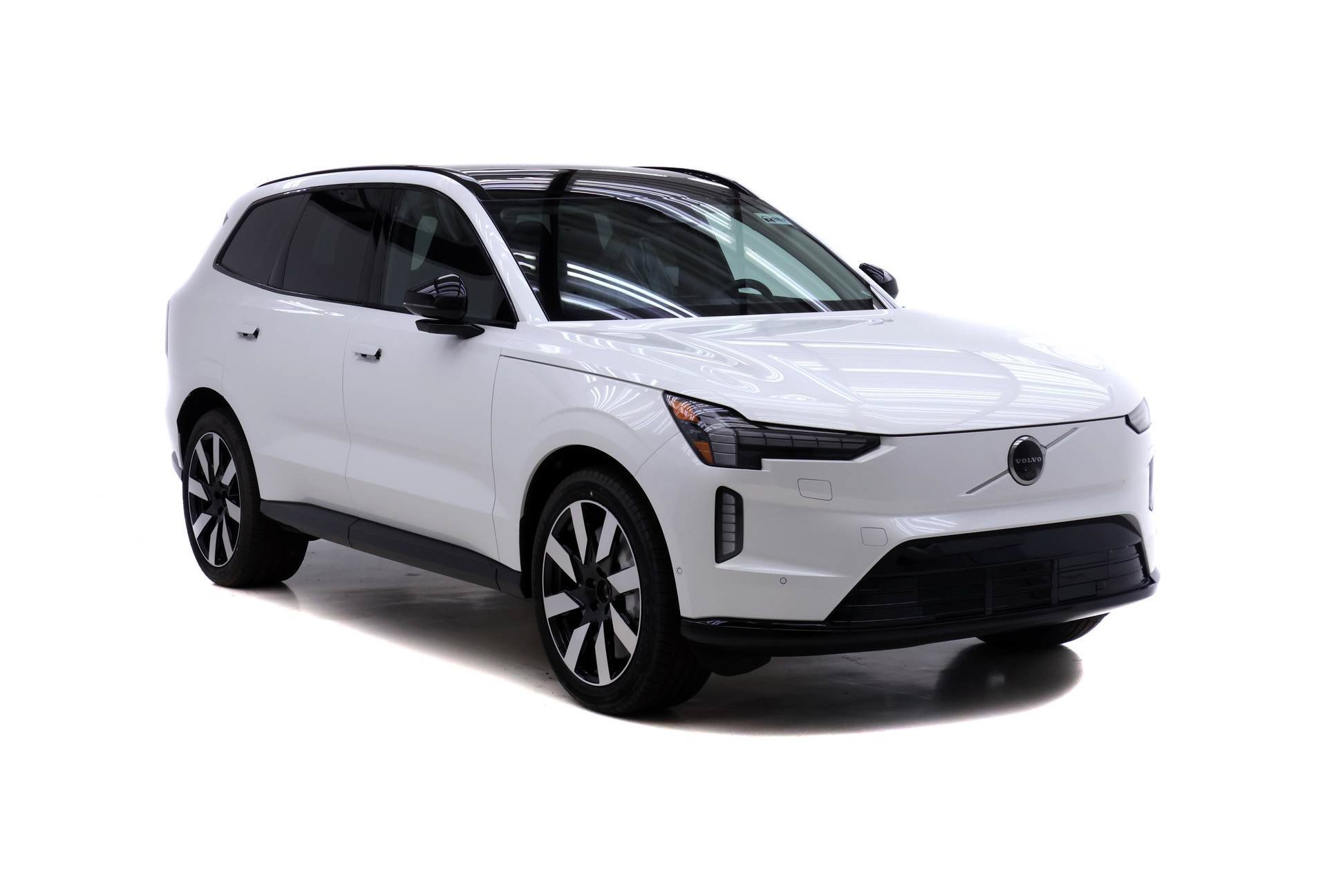 New 2026 Volvo EX90 Ultra AWD/4WD image 2