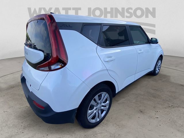 Used 2022 Kia Soul LX FWD image 10