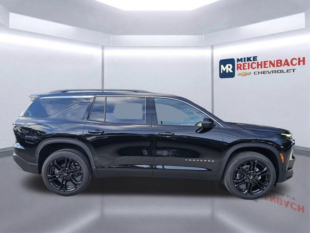 New 2027 Chevrolet Traverse LT w/ Driver Confidence Package AWD/4WD image 4