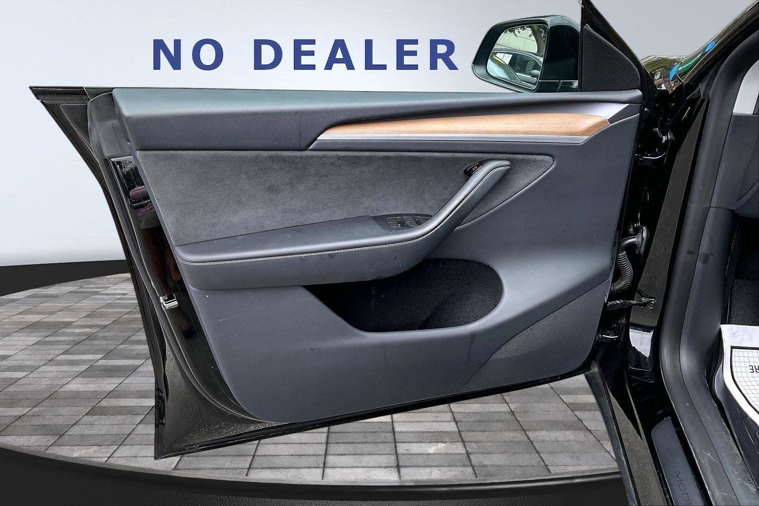 Used 2023 Tesla Model Y Long Range AWD/4WD image 16