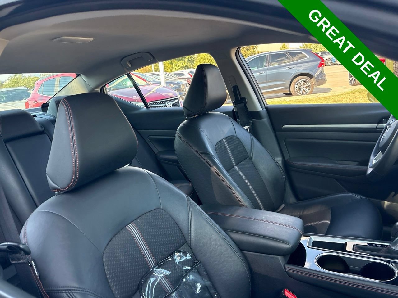Used 2025 Nissan Altima 2.5 SR FWD image 13