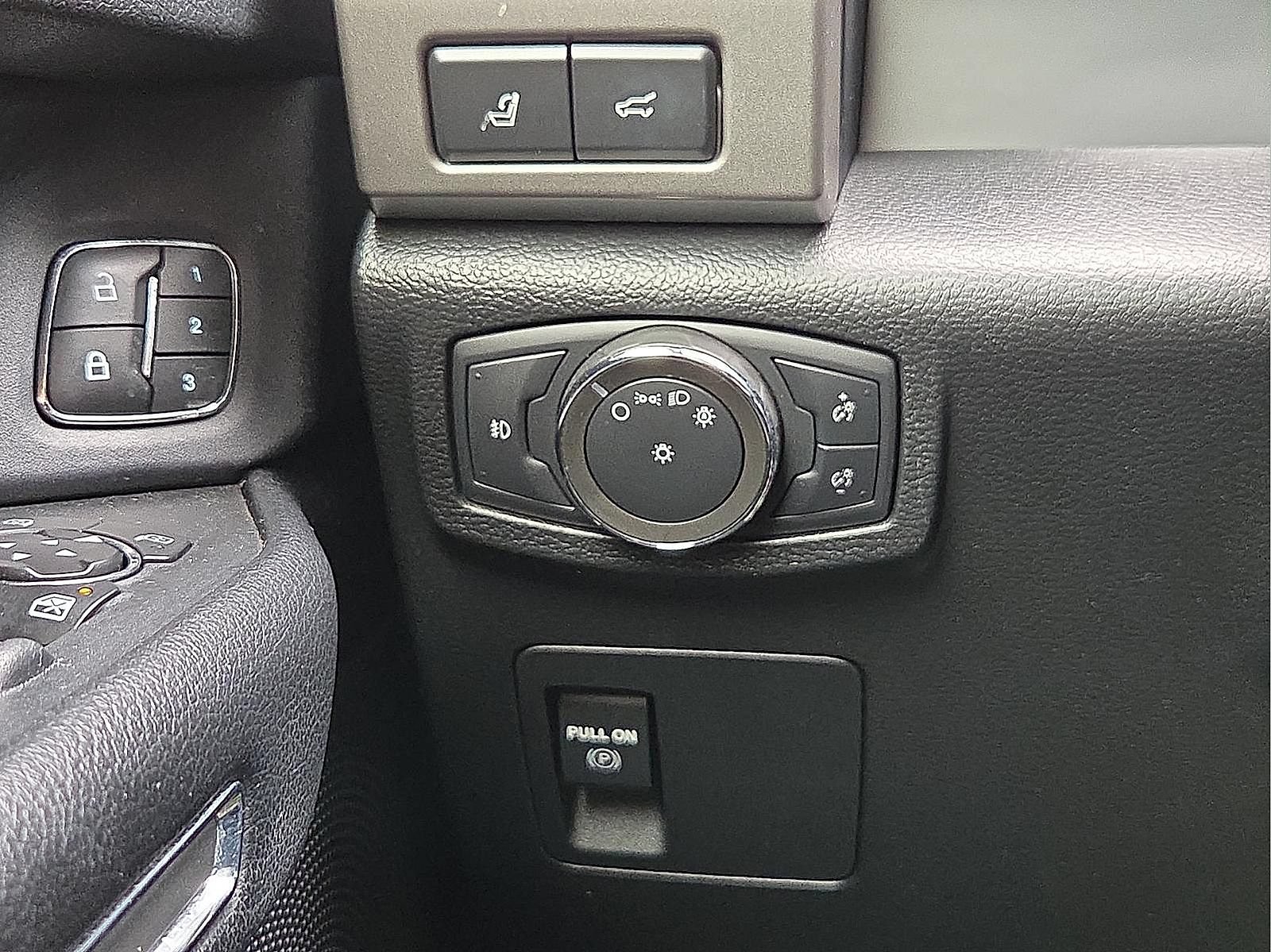 Used 2020 Ford Expedition XLT AWD/4WD image 22