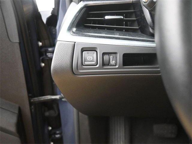 Certified 2025 Cadillac XT5 Premium Luxury image 33