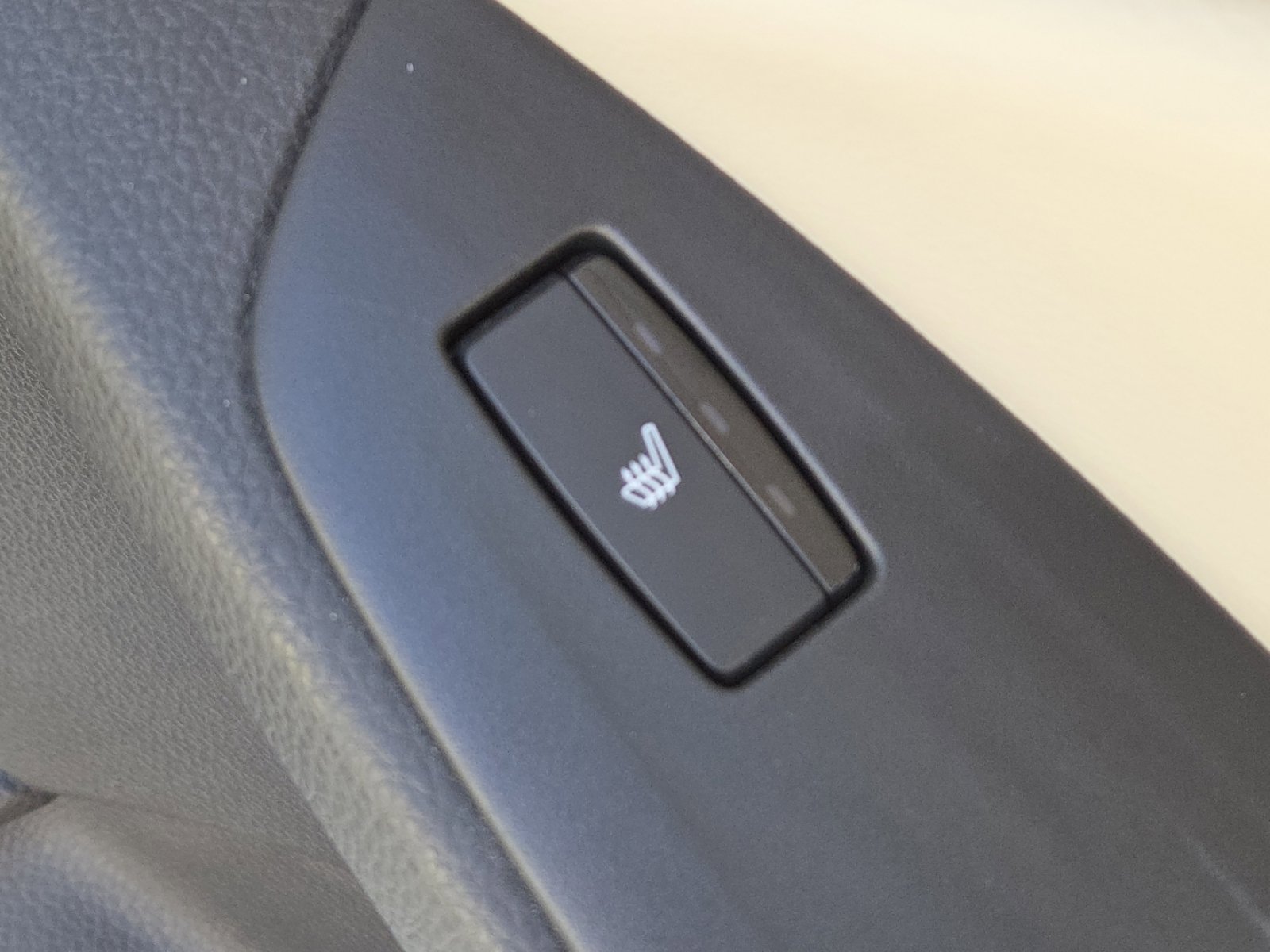 Used 2018 Honda Accord Touring image 23