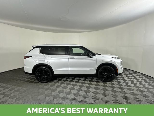 New 2026 Mitsubishi Outlander LE AWD/4WD image 5