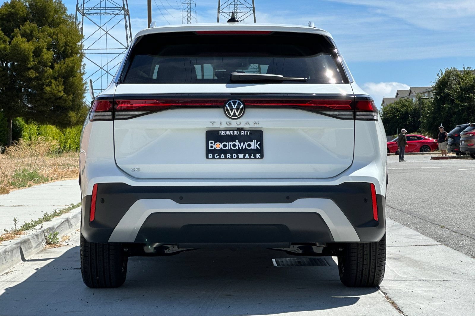 New 2026 Volkswagen Tiguan SE FWD image 5