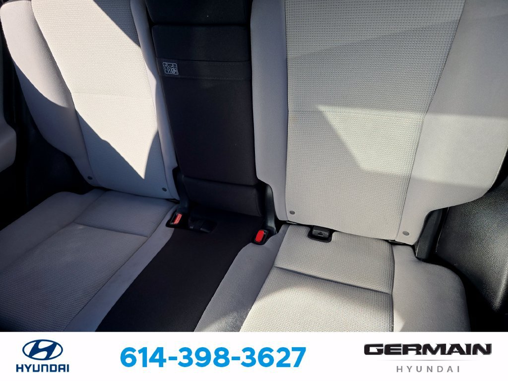 Used 2018 Toyota RAV4 XLE w/ Convenience Package AWD/4WD image 19