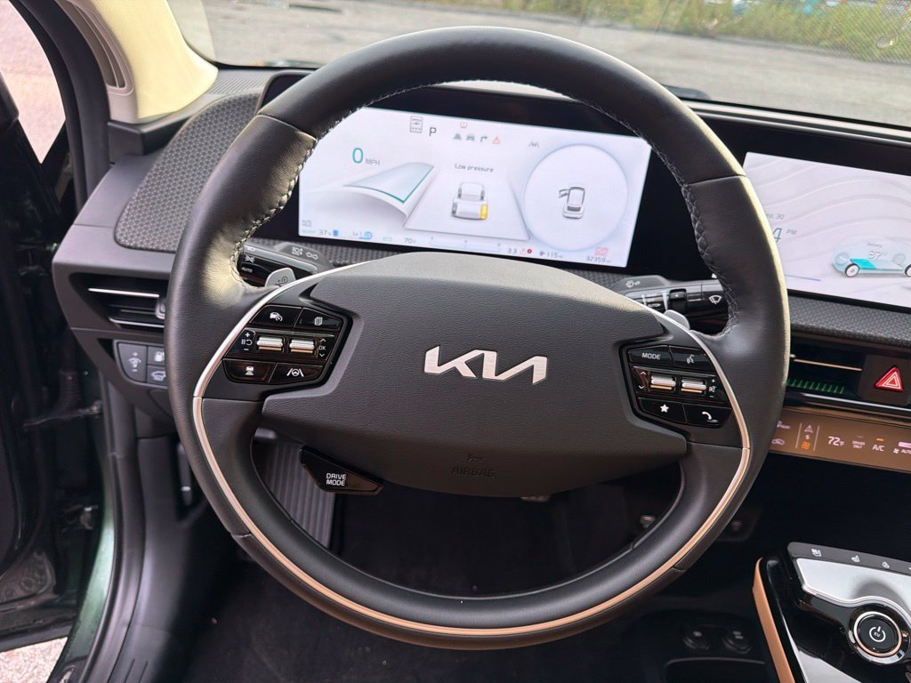 Certified 2023 Kia EV6 GT-Line AWD/4WD image 14