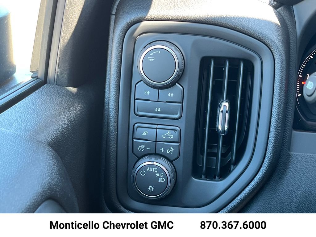 New 2026 Chevrolet Silverado 2500 Custom w/ Custom Value Package AWD/4WD image 15