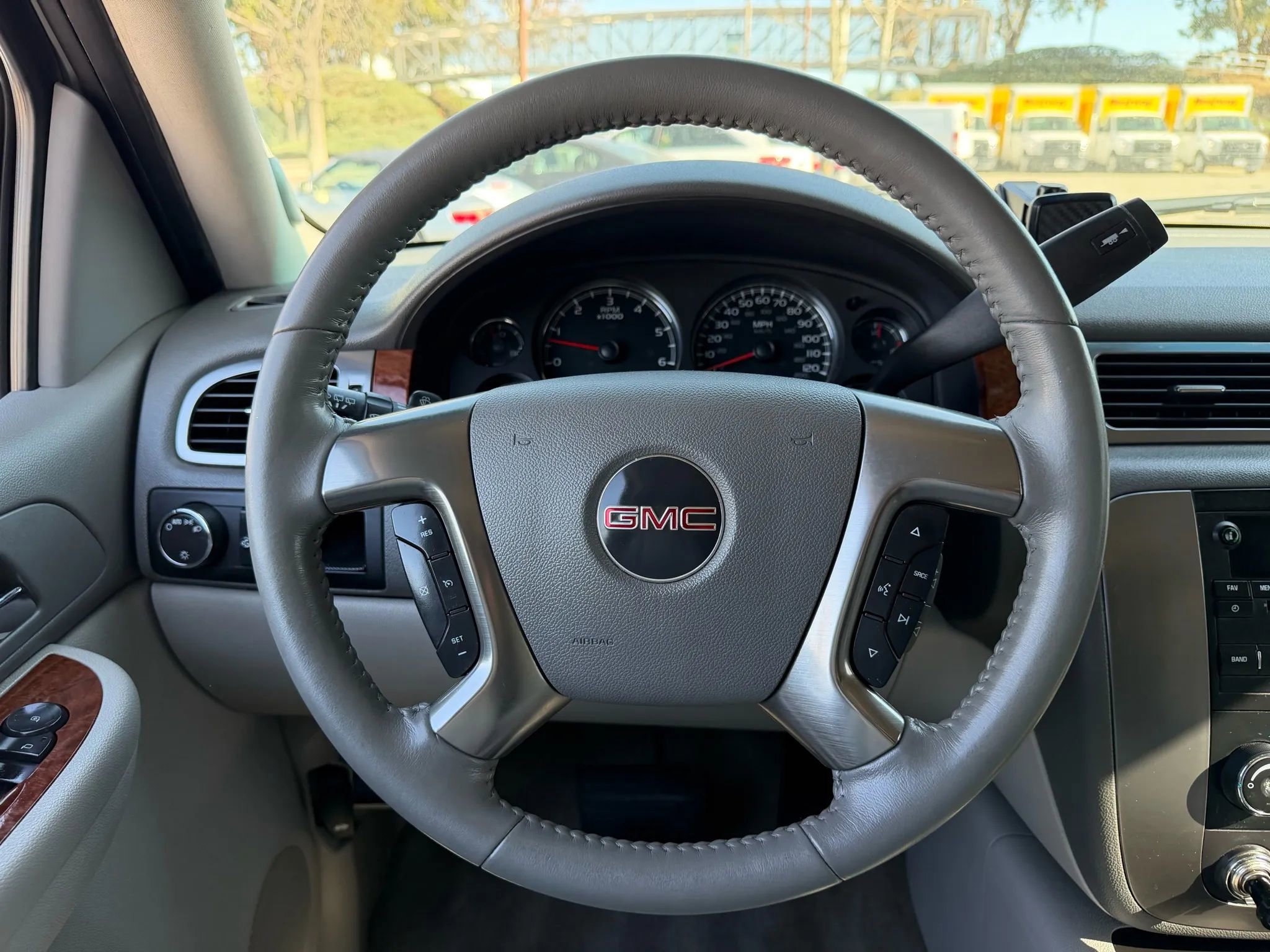 Used 2007 GMC Yukon SLE image 11