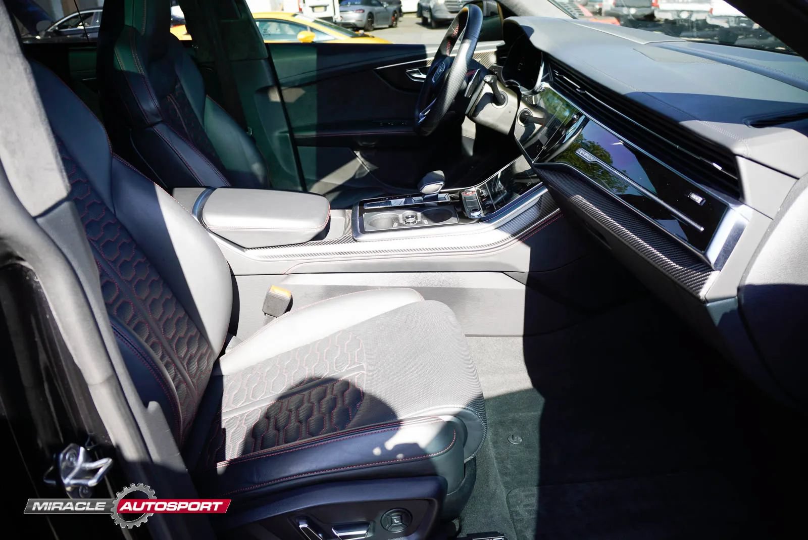 Used 2021 Audi RS Q8 AWD/4WD image 31