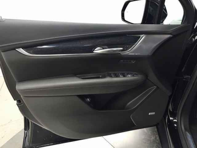 Certified 2022 Cadillac XT5 Premium Luxury image 15