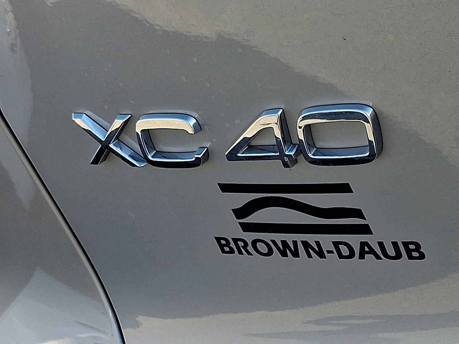 Used 2023 Volvo XC40 B5 Plus w/ Driver Assist Package image 29