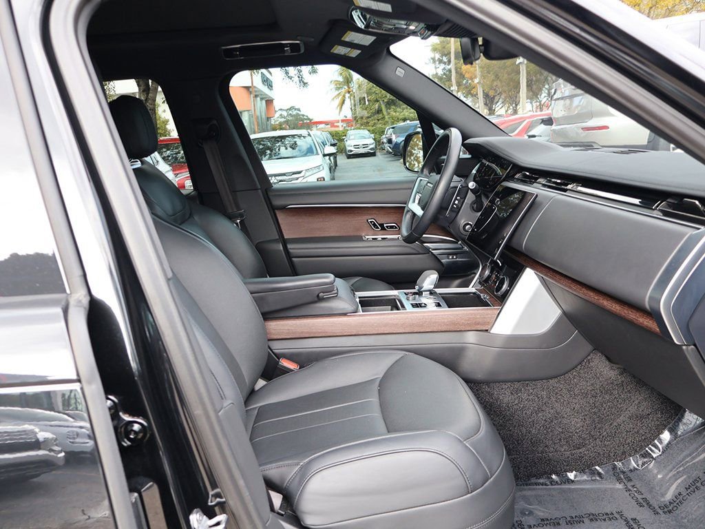 Used 2023 Land Rover Range Rover SE AWD/4WD image 38