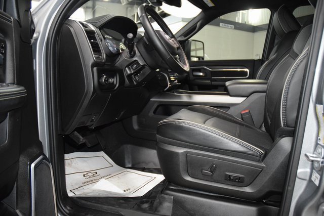 Used 2024 RAM 3500 Laramie w/ Night Edition image 37