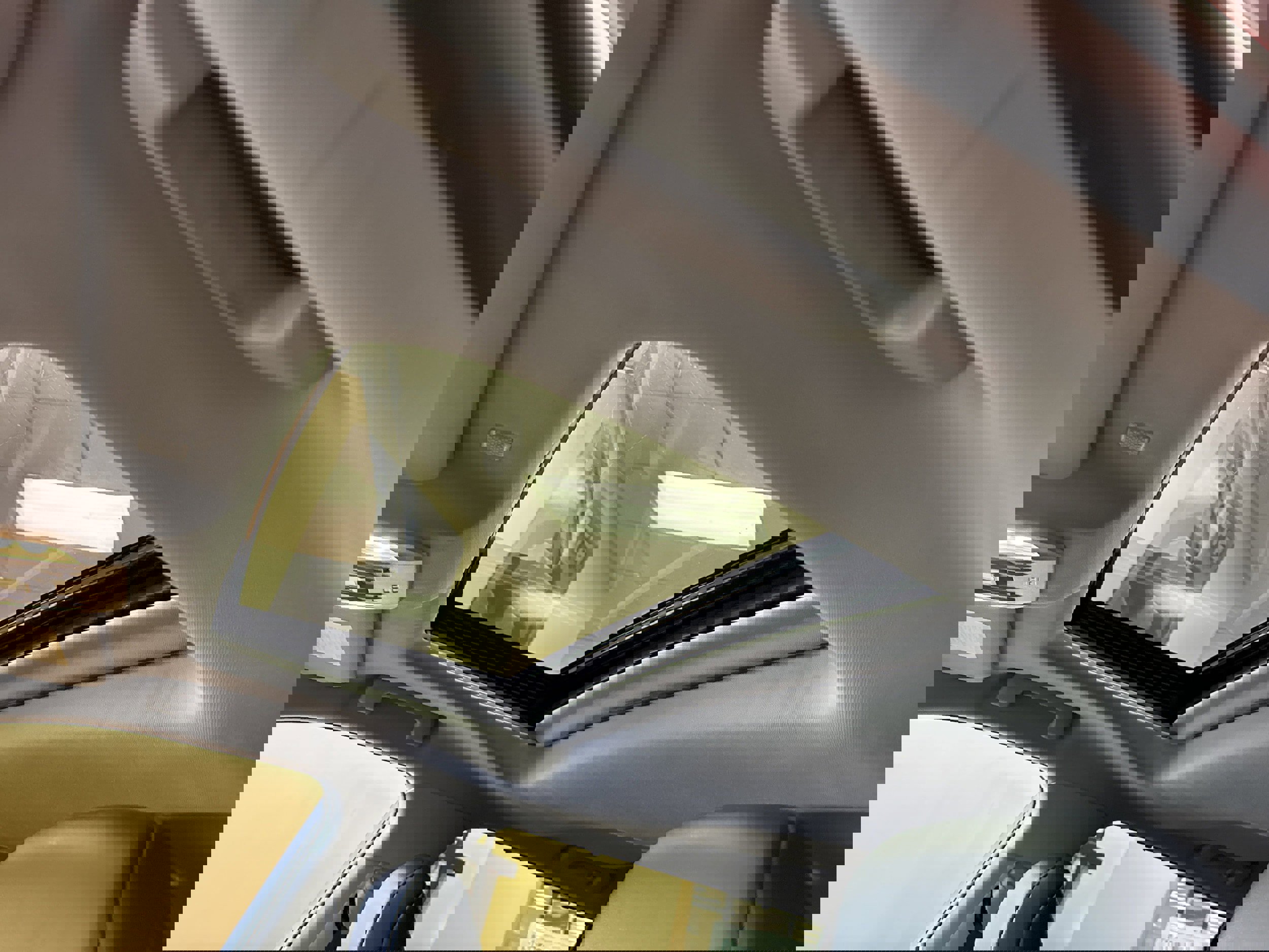 Used 2022 Toyota Highlander XLE image 6