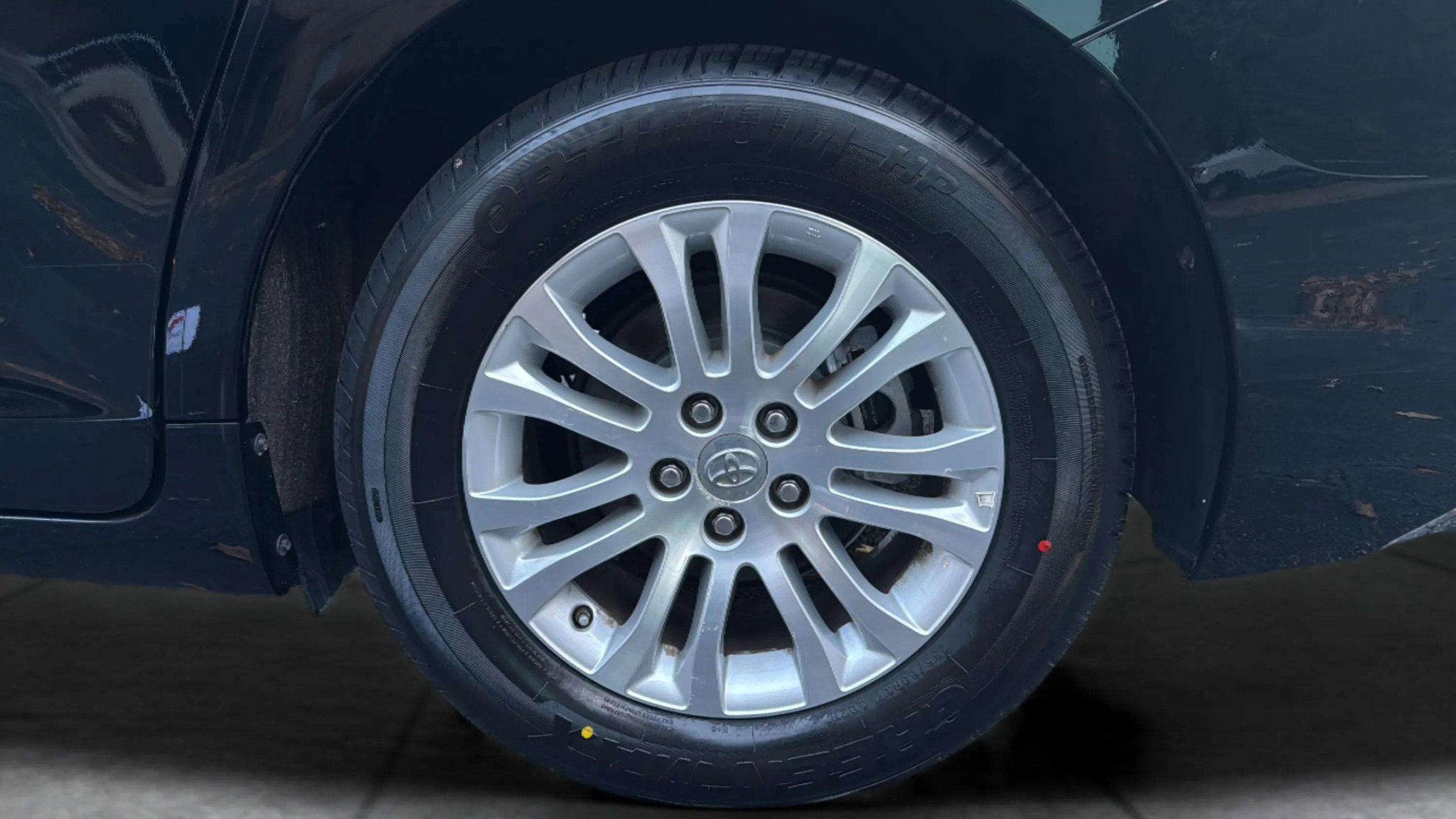 Used 2017 Toyota Sienna XLE Premium image 52