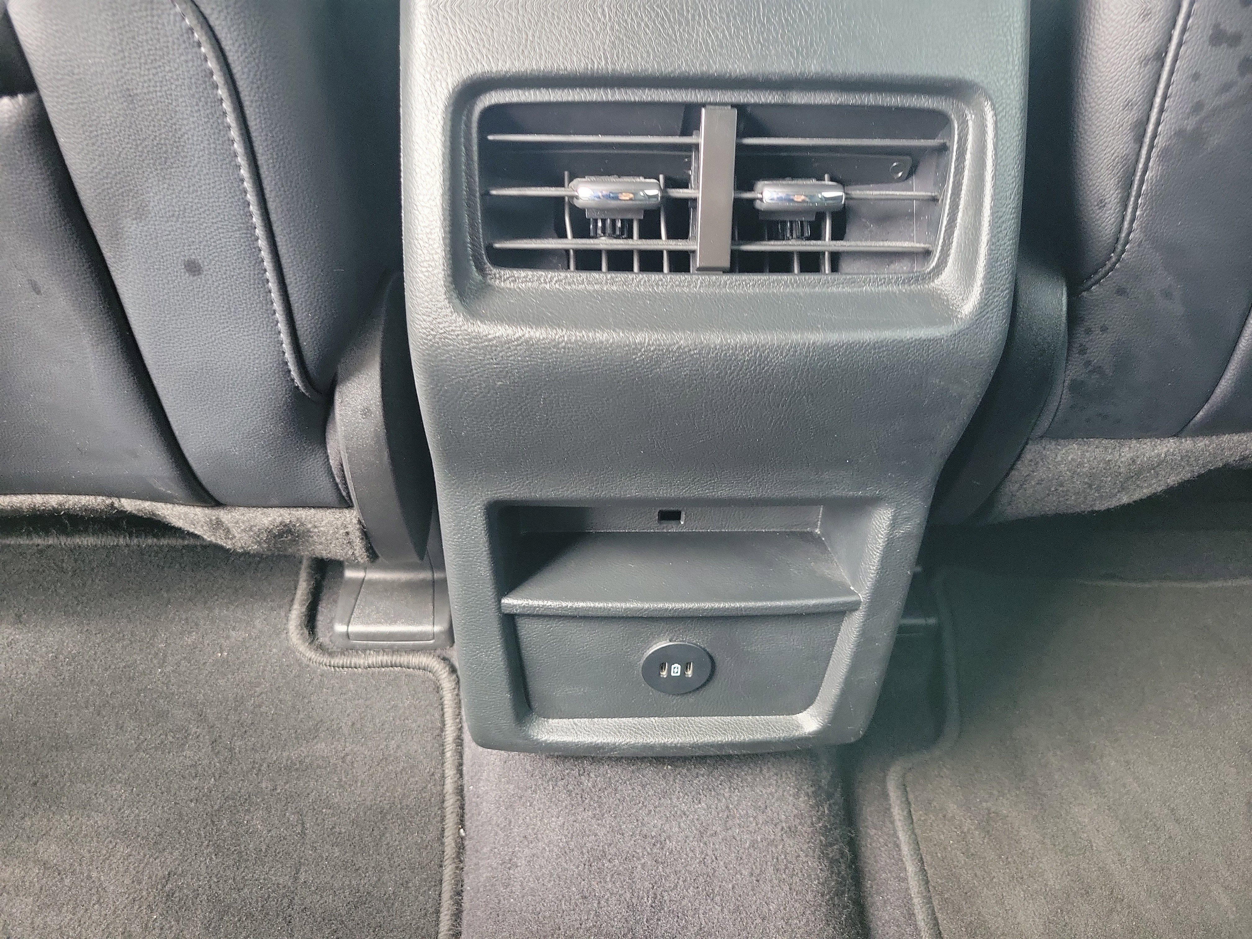 Used 2023 Ford Edge SEL image 12