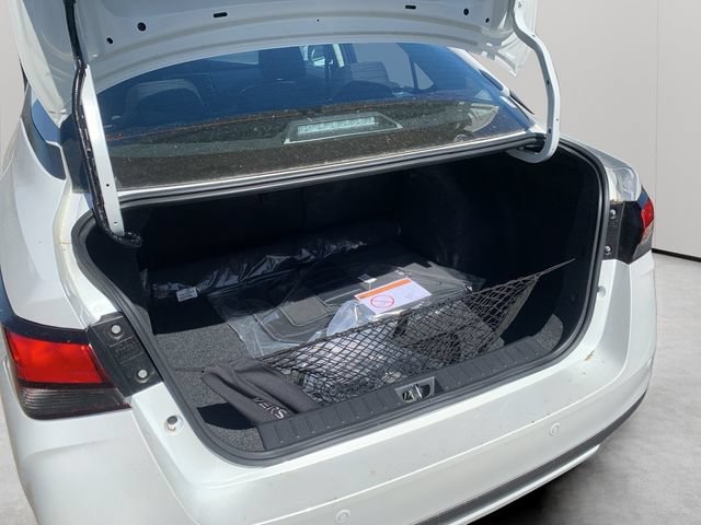 Used 2025 Nissan Versa SV w/ Trunk Package FWD image 28
