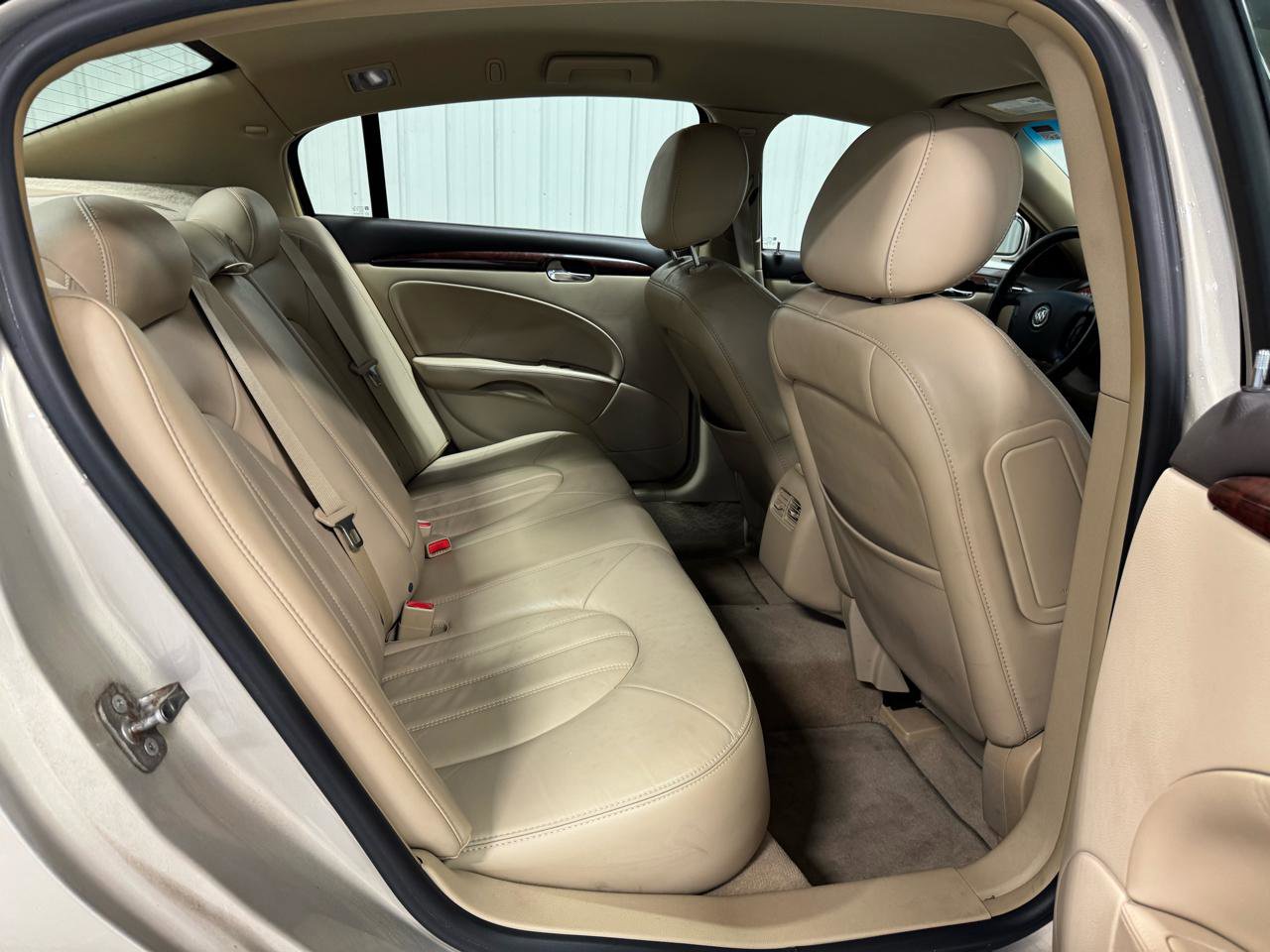 Used 2009 Buick Lucerne CXL FWD image 7