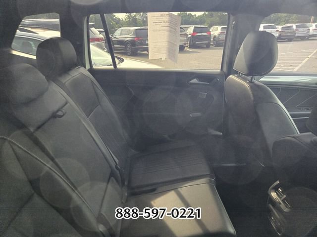 Certified 2023 Volkswagen Tiguan SE R-Line FWD image 7